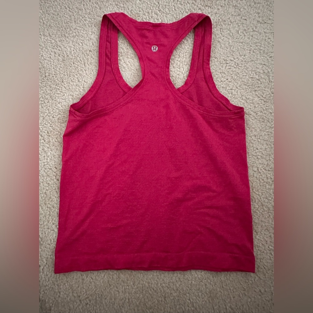 Lululemon SwiftlyTech Racerback Tank Top 2.0 Waist Length Passionate Size 4 - Picture 4 of 6